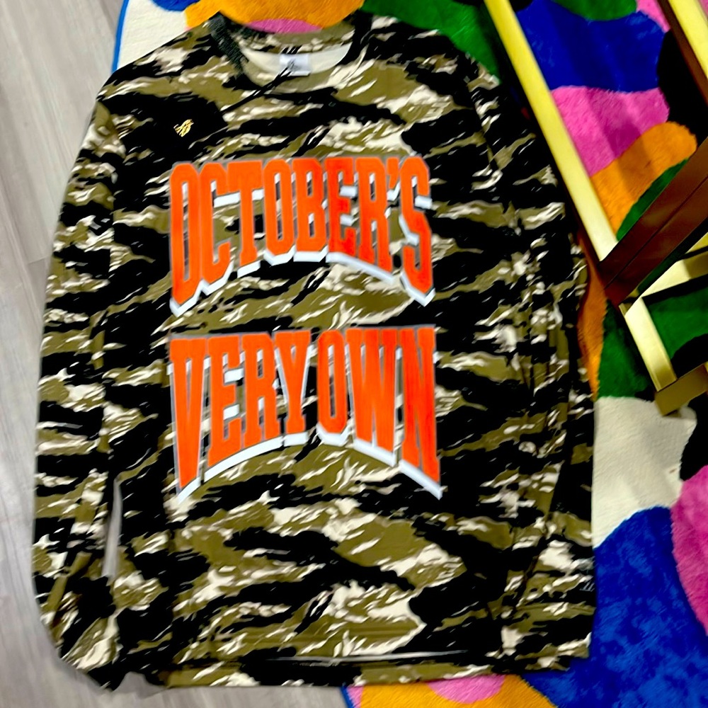 Long sleeve crew neck for sale for men 100% authentic army theme